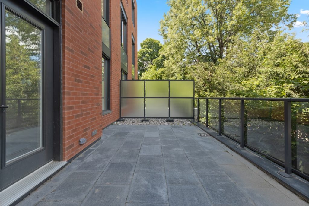 Een mooie terrassenbereich aanleggen: van plan tot uitvoering